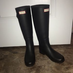 ✨Matte Black Hunter Rain Boots ✨